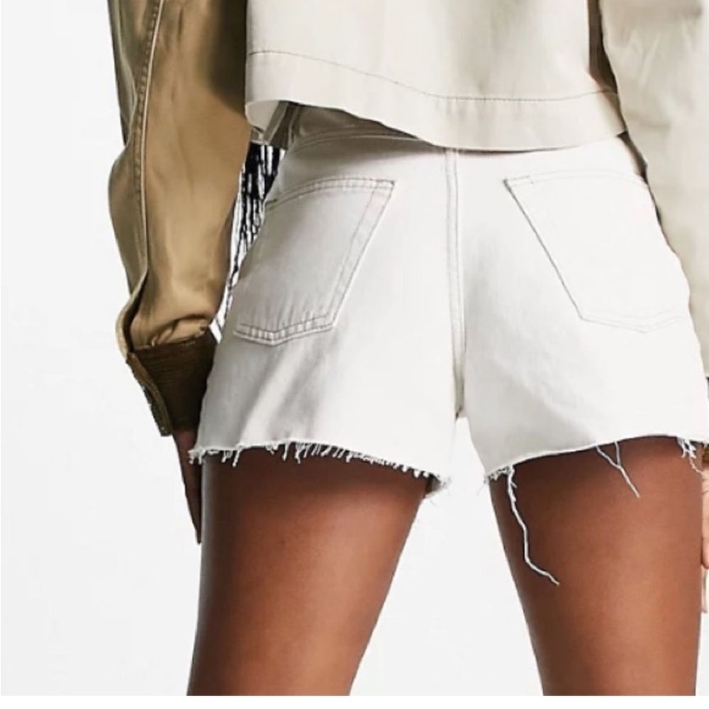 Topshop A-Line Denim High Rise Shorts Cream Off White Unfinished Hem 3.5” Inseam - Picture 2 of 14